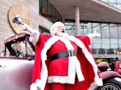 Santa's Parade at Whitewater Shopping Centre