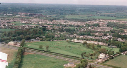 Aerial view of Leixlip-2000.jpg